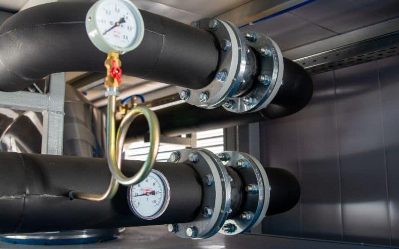 A Brief Explanation of Media in Expansion Joints